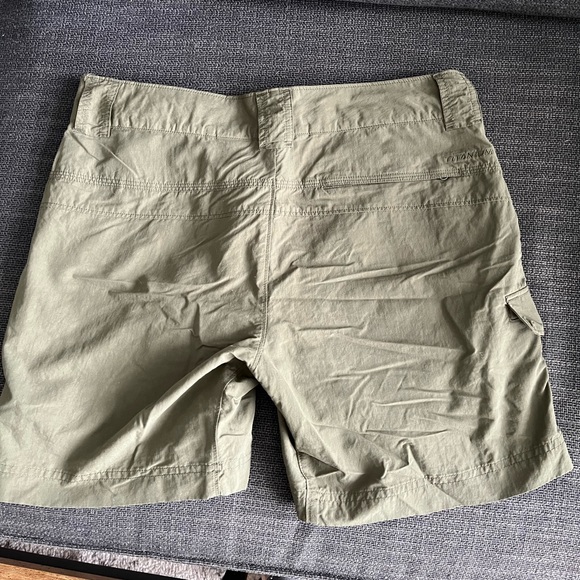 Columbia khaki cargo shorts - Picture 2 of 7